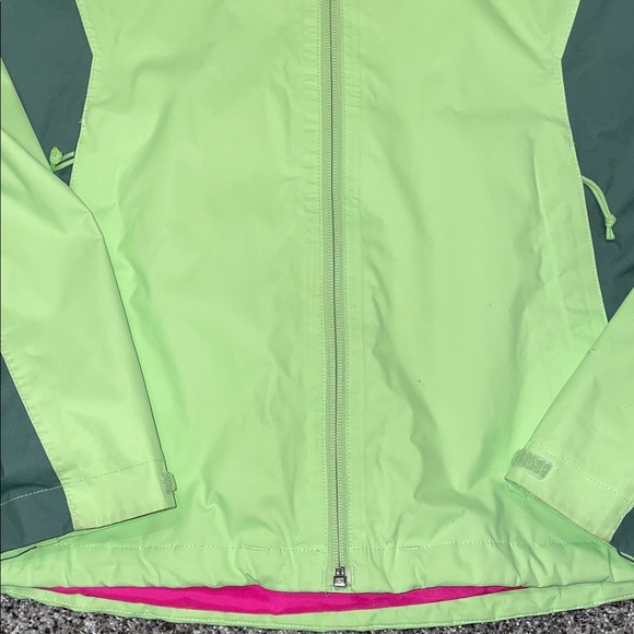 Women’s North Face Triclimate 3-in-1 Jacket - Picture 7 of 13